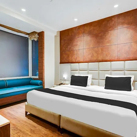Super Collection O Chhatarpur Near Metro Park